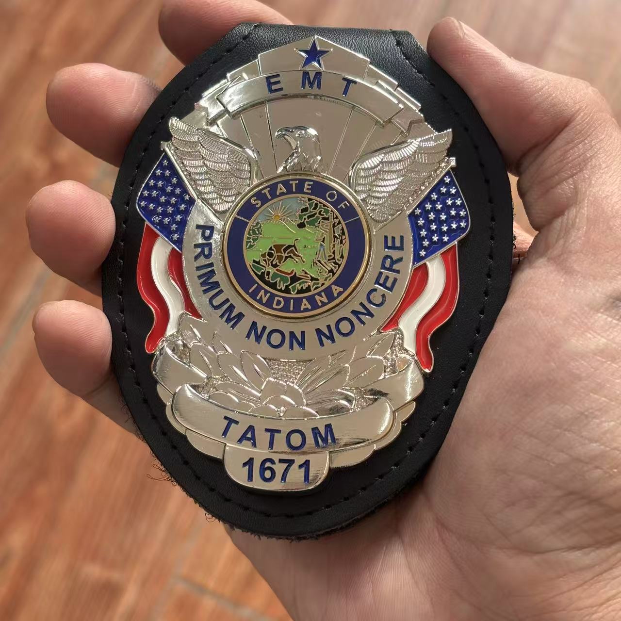 Customizable Badge MA23