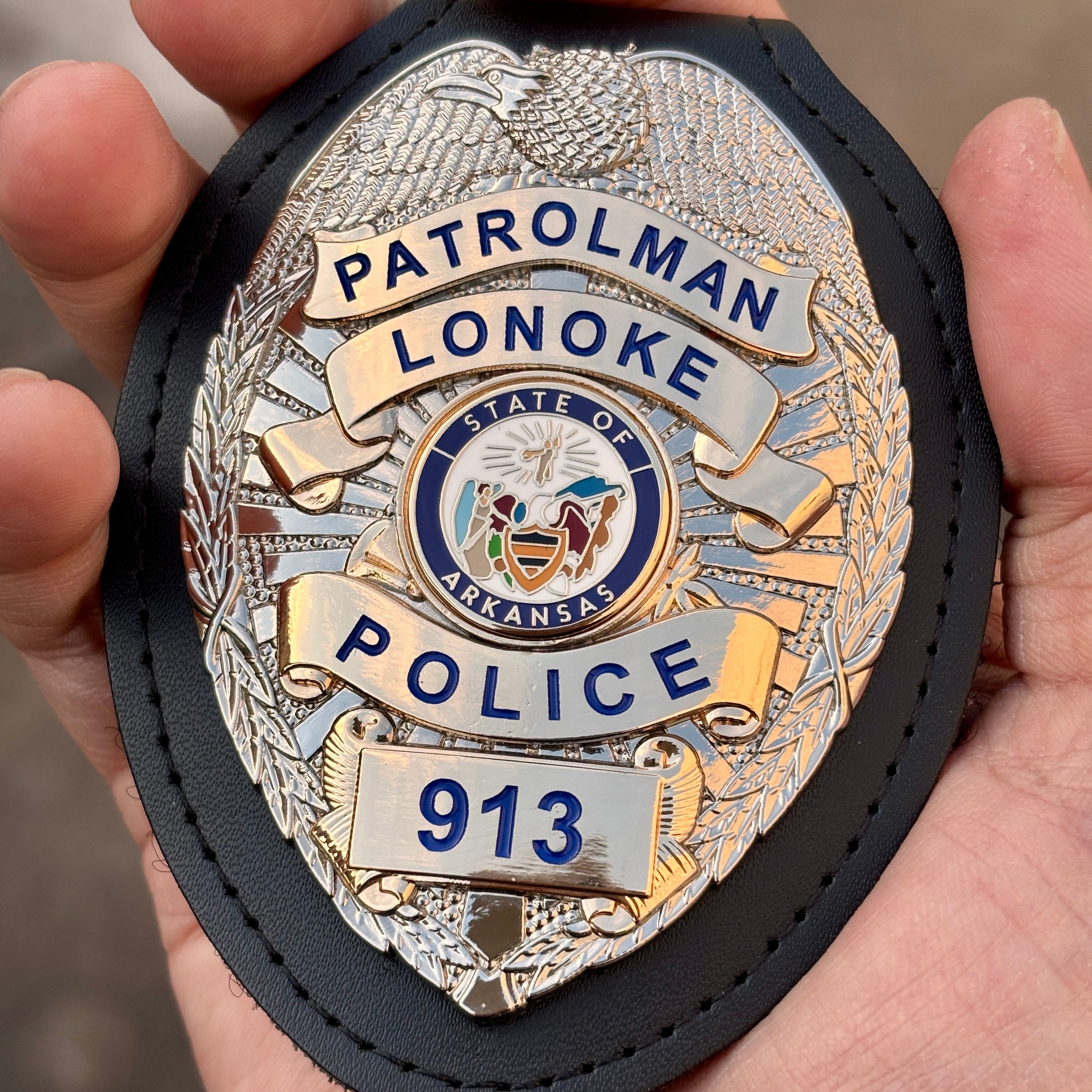 Customizable Badge MA20