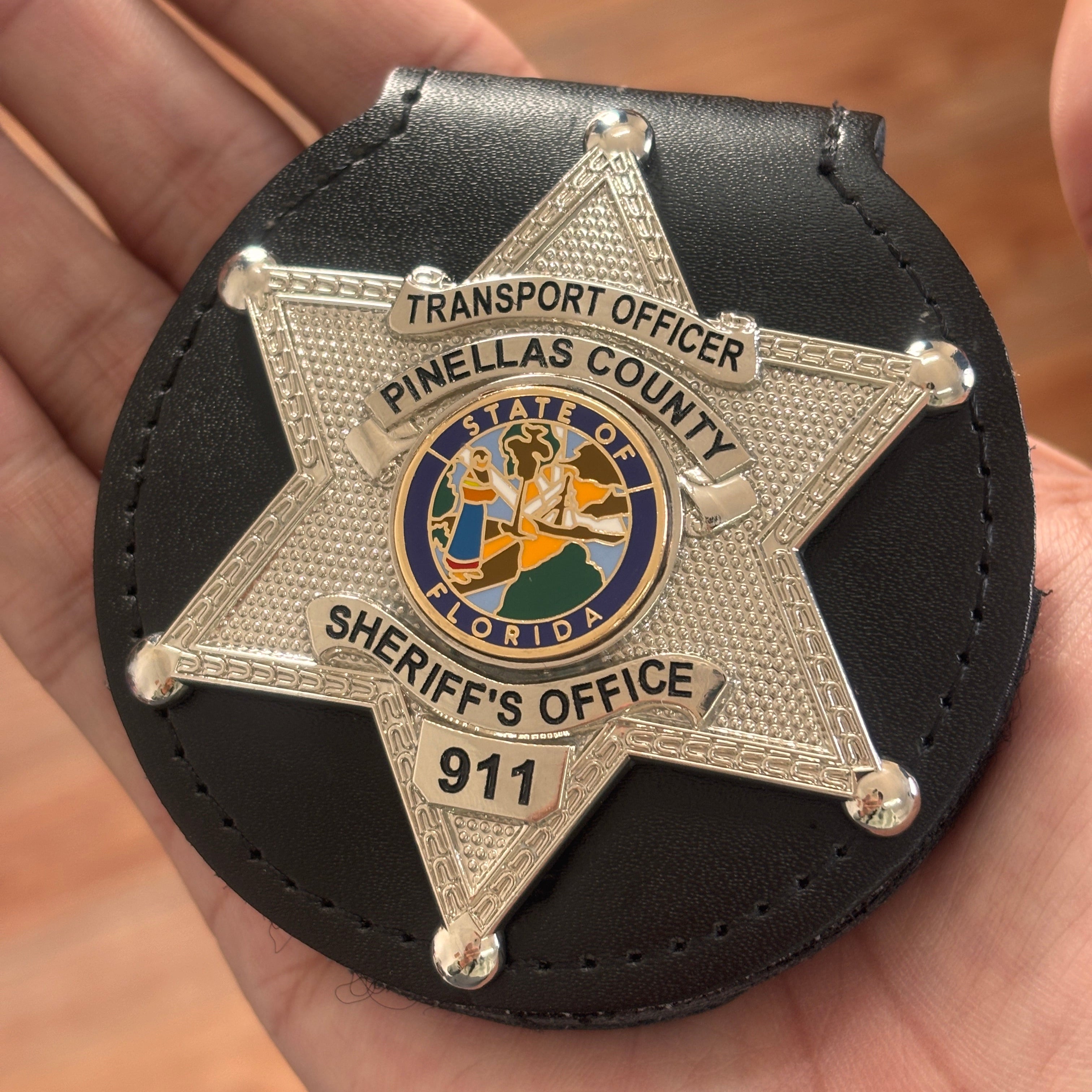 Customizable Badge MA27