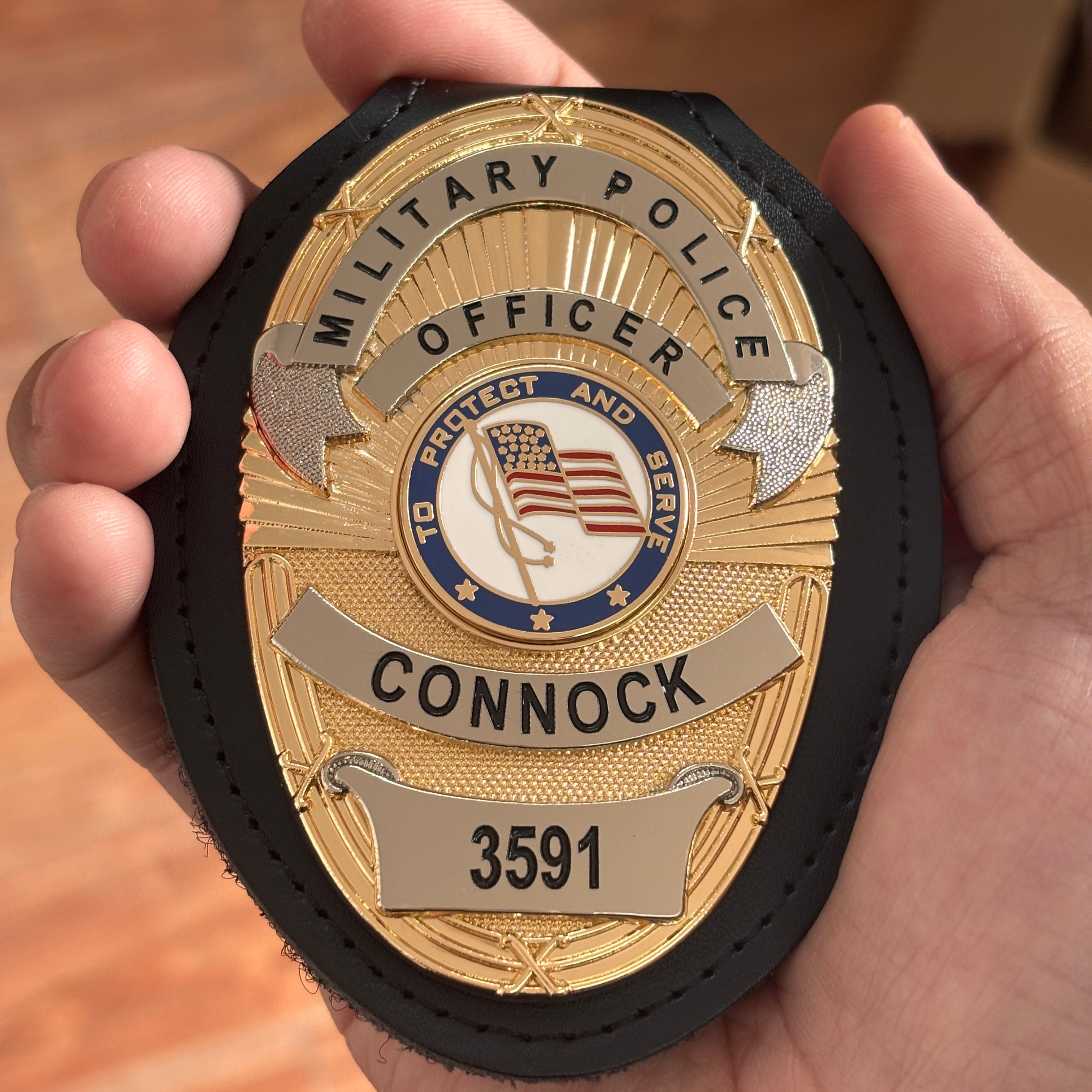 Customizable Badge MA09