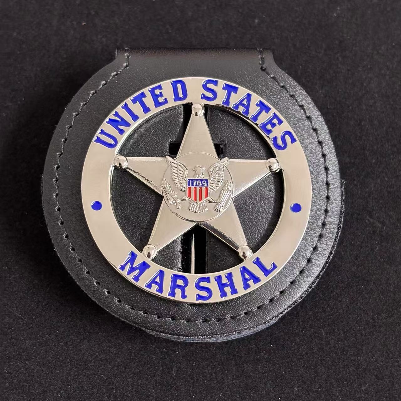 新品 US MARSHAL USマーシャル バッジ 丸型曲面 革製ホルダー レザー