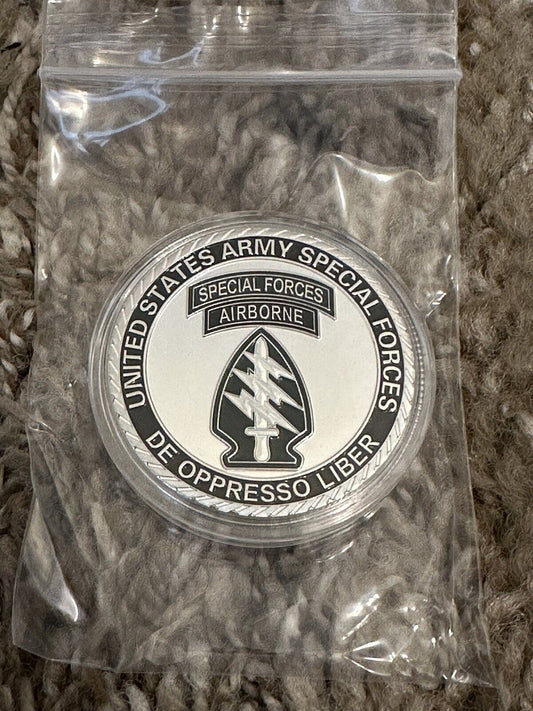 Army Special Forces De Oppresso Liber Airborne 1 oz Silver Challenge Coin